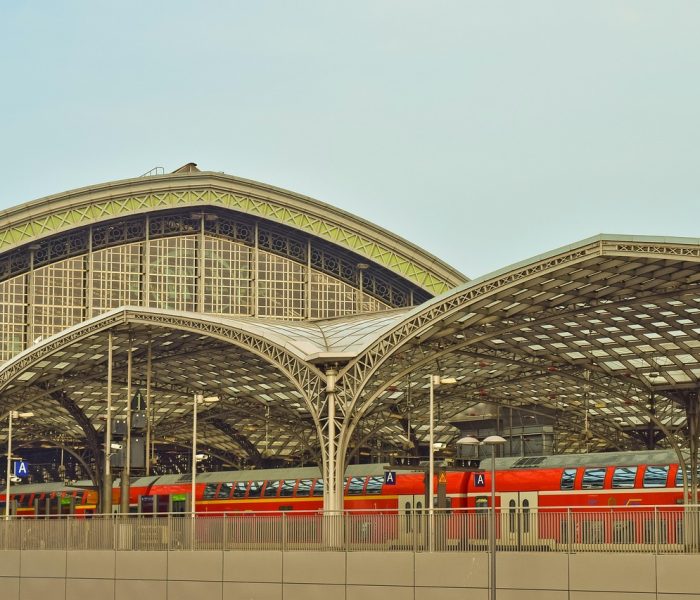 architecture, station, city, to travel, traffic, building, rail, urban, train, stole, roof, modern, aluminum, hall, design, abstract, structure, braid, cologne